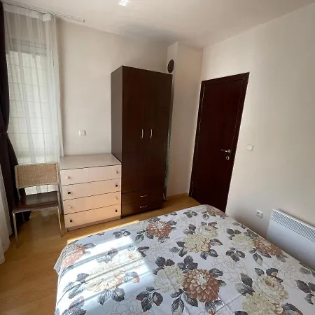 Apartment George *